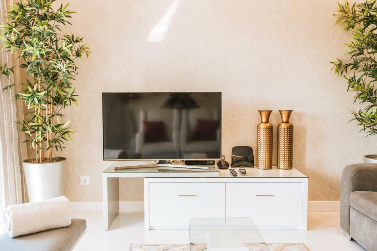 Luxury Apartment With Views 푼샬 외부 사진